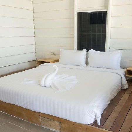 Sarasea Koh Rong Samloem Hotel Koh Rong Sanloem Buitenkant foto